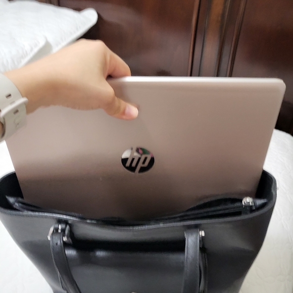 Michael Kors tote purse - Picture 3 of 6